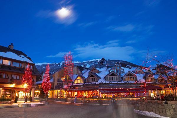 Clock Tower Resort Уислър Екстериор снимка